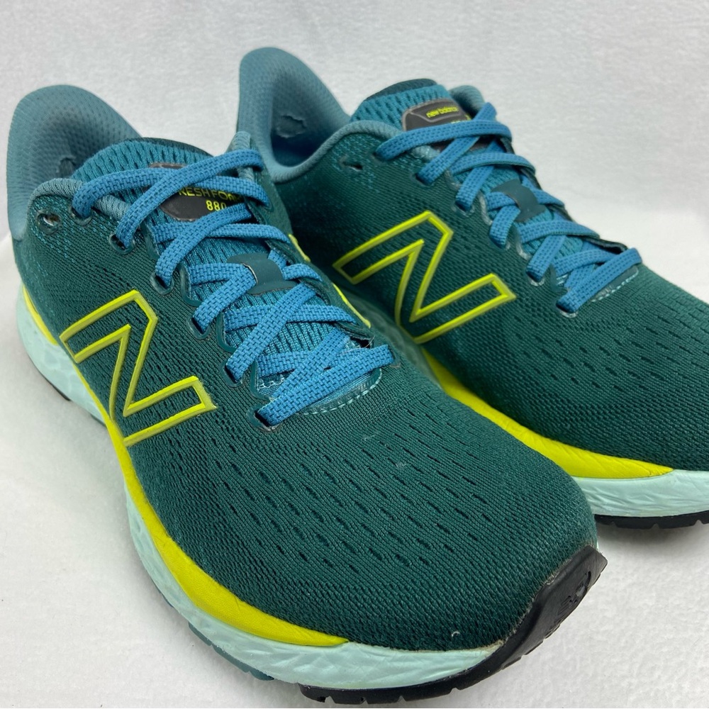 New Balance Fresh Foam 880V11 Green Yellow Running Shoes - Women’s Size 10